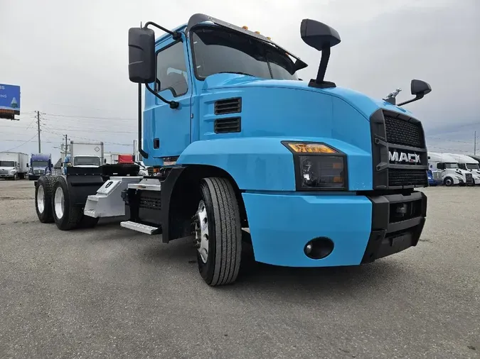 2020 MACK ANTHEM AN64T