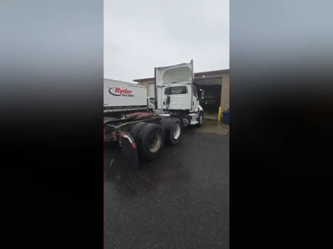 2019 NAVISTAR INTERNATIONAL RH613 DAYCAB T/A