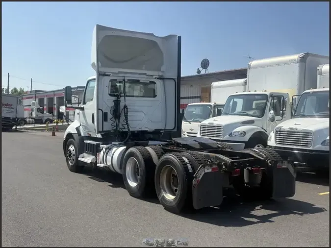 2020 NAVISTAR INTERNATIONAL RH613 DAYCAB T/A
