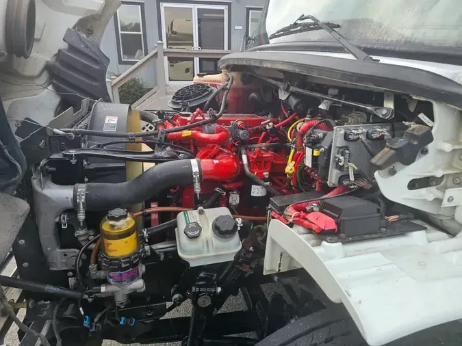 2018 FREIGHTLINER/MERCEDES M2 106