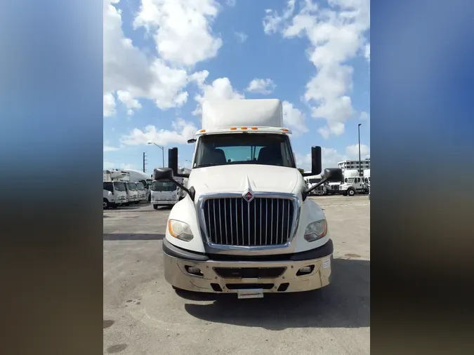 2019 NAVISTAR INTERNATIONAL LT625 DAYCAB T/A