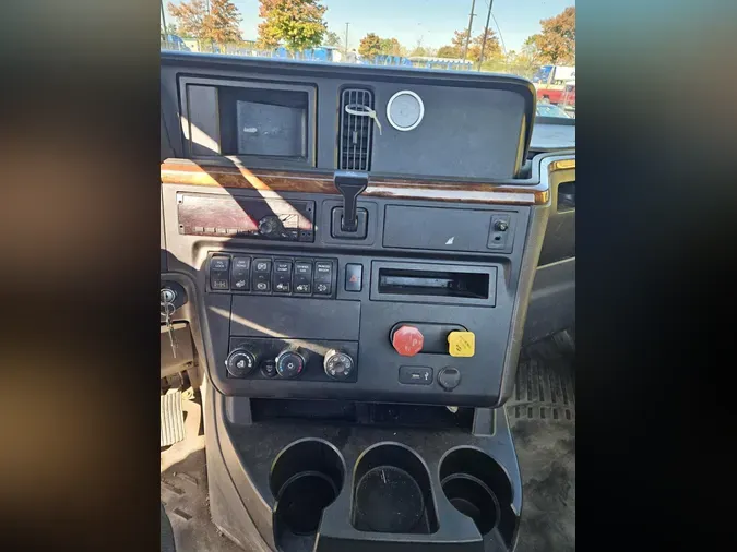 2020 International RH613