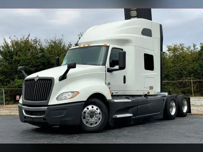 2022 INT LT625 6x4