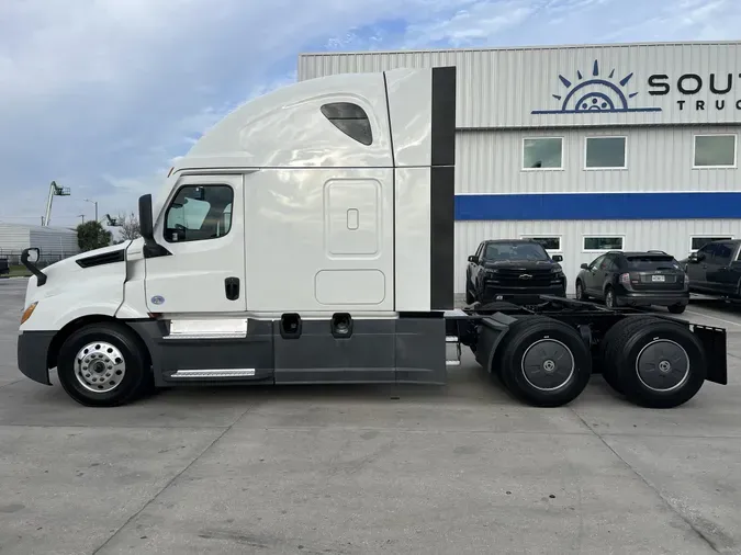 2021 Freightliner PT126SLP