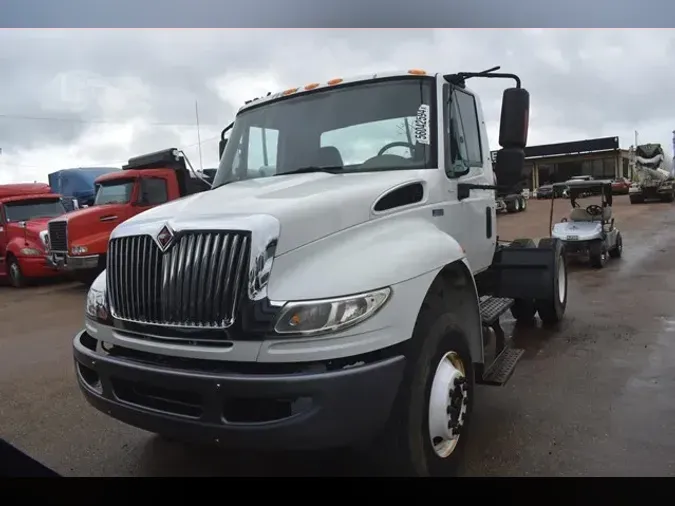 2013 INTERNATIONAL DURASTAR 4400