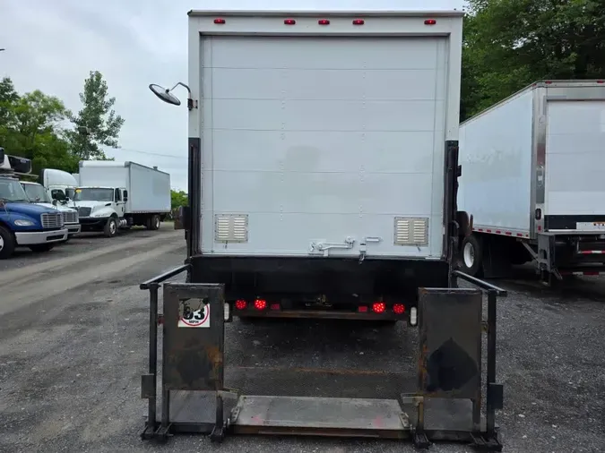 2014 ISUZU NQR