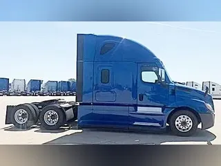 2023 FREIGHTLINER CASCADIA 126