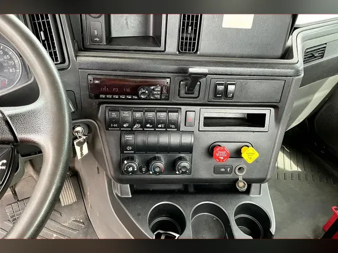 2019 INT LT625 6x4