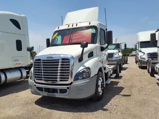 2020 FREIGHTLINER CASCADIA 113