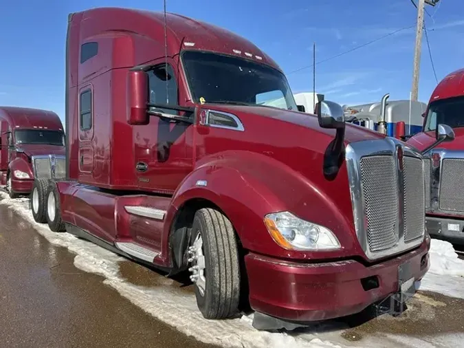 2022 KENWORTH T680