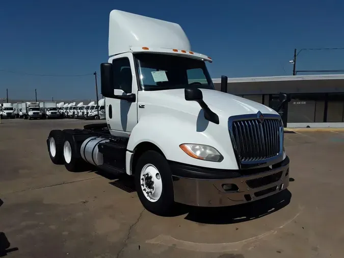 2018 NAVISTAR INTERNATIONAL LT625 DAYCAB T/A