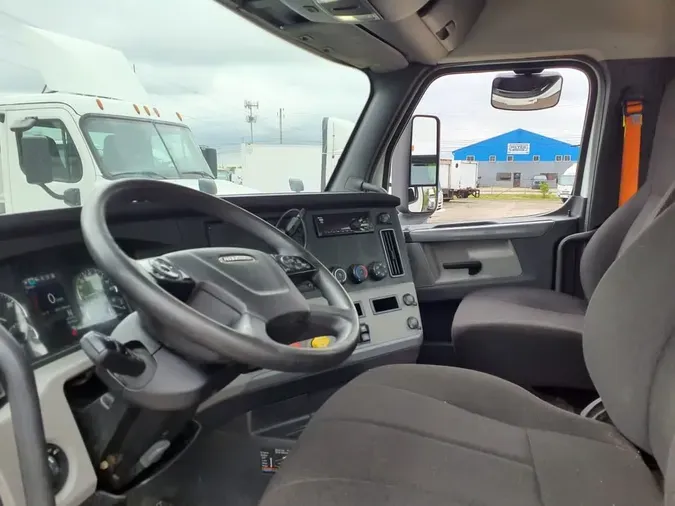 2019 FREIGHTLINER NEW CASCADIA PX12664