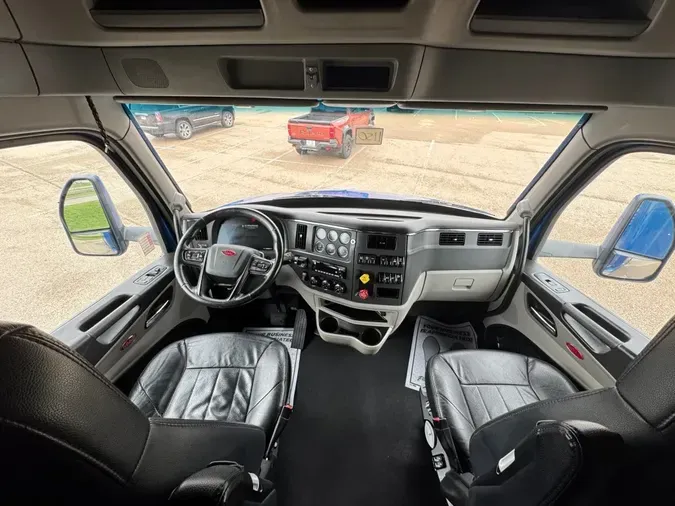 2023 PETERBILT 579