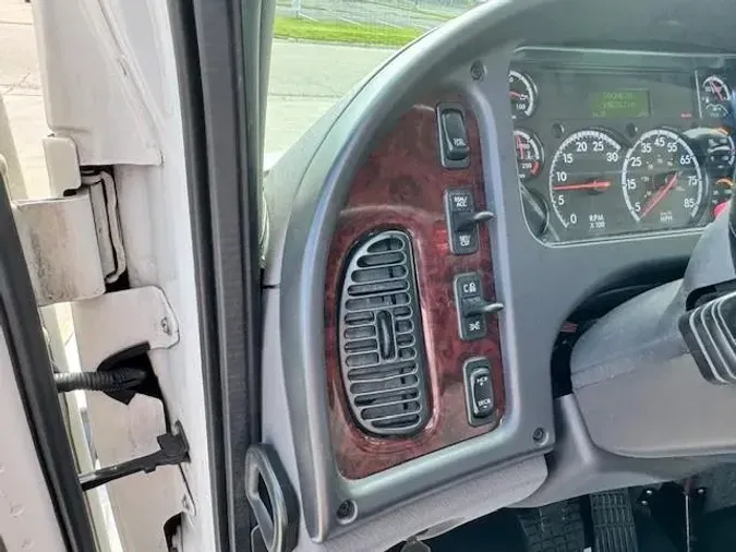 2020 Freightliner Business Class M2 106