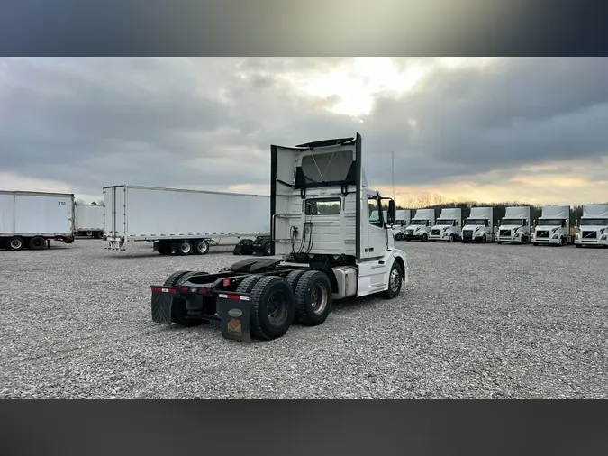 2018 Volvo VNL300