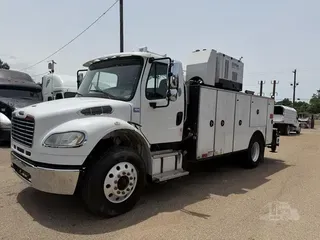 2016 FREIGHTLINER BUSINESS CLASS M2 106