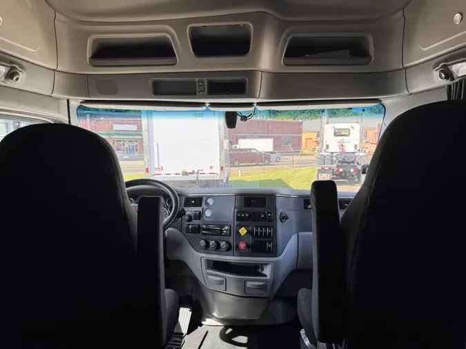 2021 Peterbilt 579