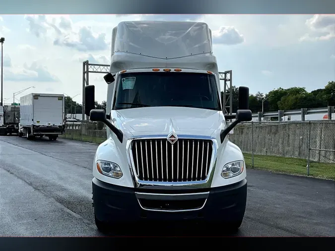 2022 INT LT625 6x4