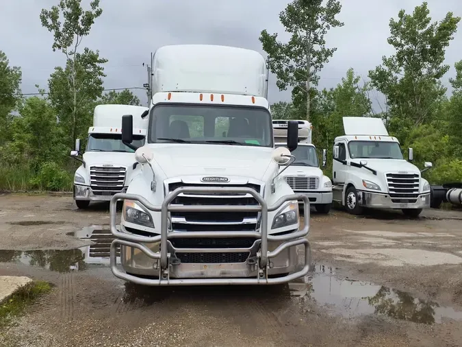 2019 FREIGHTLINER NEW CASCADIA PX12664