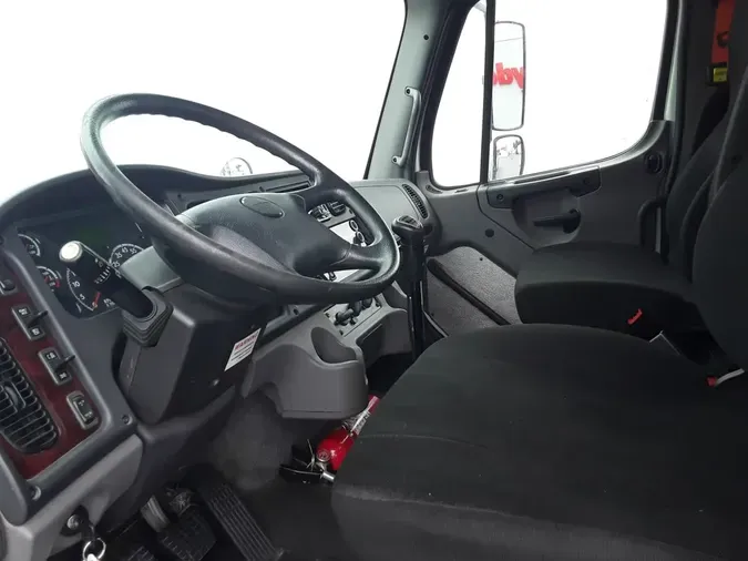 2019 FREIGHTLINER/MERCEDES M2 106
