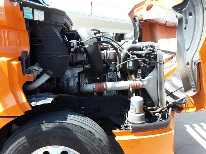 2019 FREIGHTLINER NEW CASCADIA PX12664