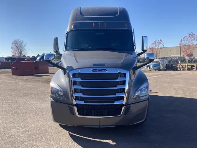 2025 Freightliner New Cascadia