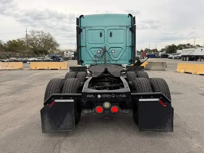 2020 FREIGHTLINER Cascadia 126c9c5e89ff21f5c096ae4313dc40120f4