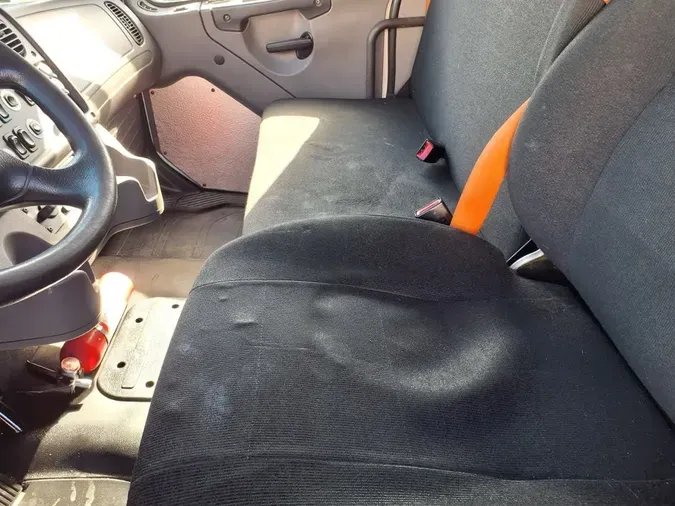 2019 FREIGHTLINER/MERCEDES M2 106c9c7f7fa98b1d9727d75962828195de5