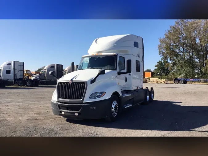 2022 International LT