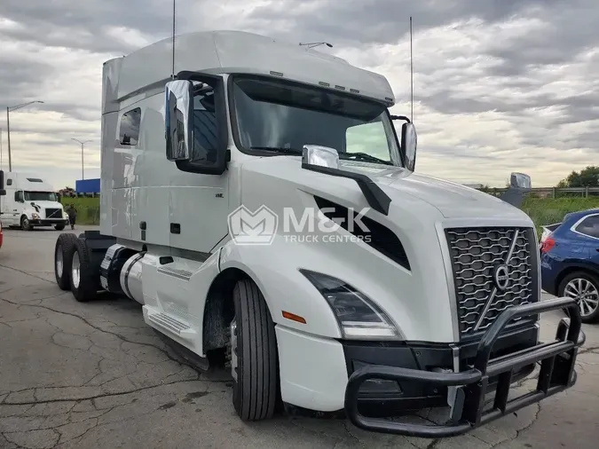 2021 VOLVO VNL64T740