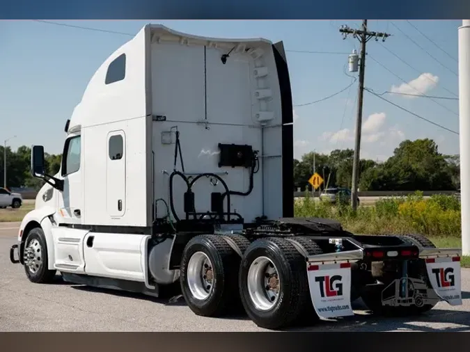 2021 PETERBILT 579