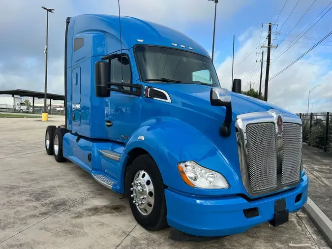 2022 Kenworth T680