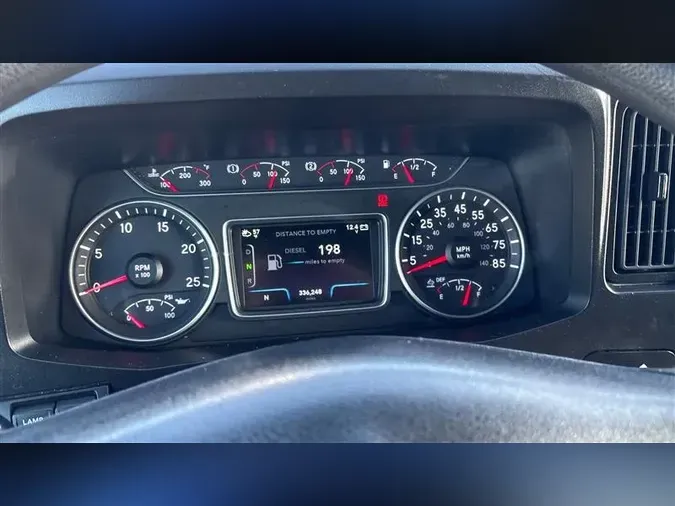 2022 INTERNATIONAL LT