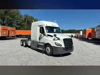 2021 Freightliner Cascadia 126
