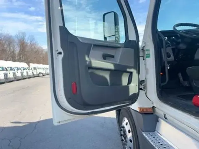 2019 Freightliner Cascadia