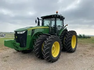 2019 John Deere 8245R
