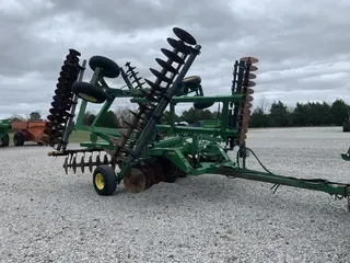 2009 John Deere 637