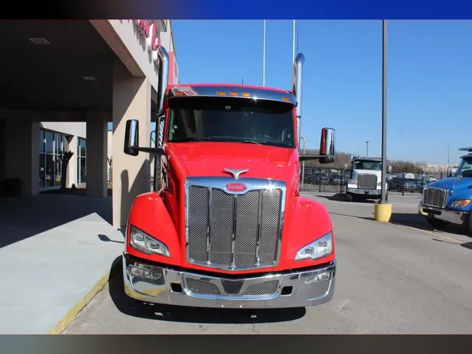 2023 Peterbilt 579