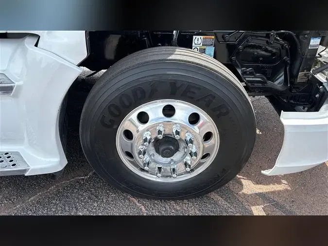 2021 KENWORTH T680