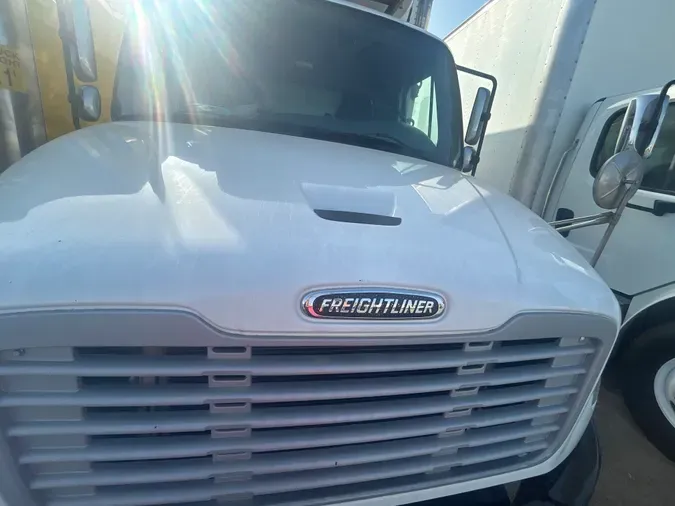 2016 FREIGHTLINER/MERCEDES M2 106