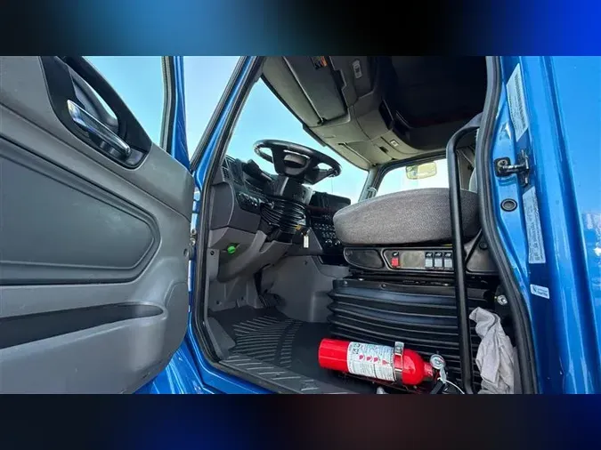 2020 INTERNATIONAL LT