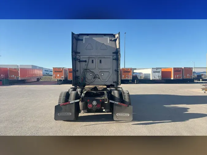 2021 Freightliner Cascadia