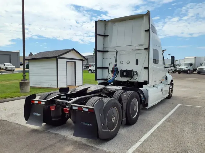 2019 NAVISTAR INTERNATIONAL LT625 SLPR CAB