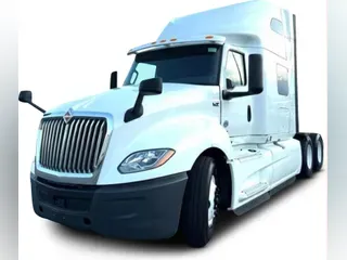 2020 International LT625