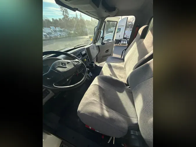 2018 NAVISTAR INTERNATIONAL 4300