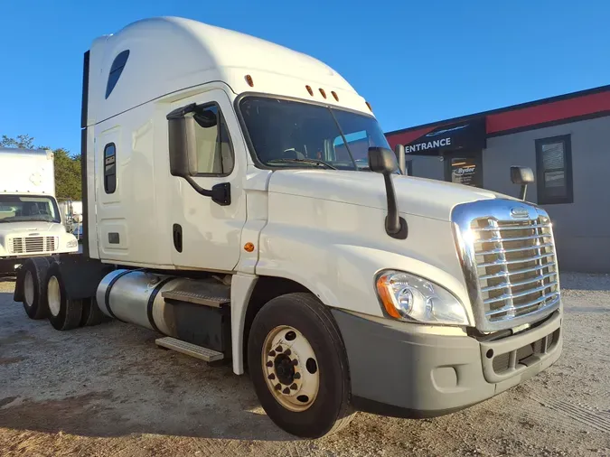 2018 FREIGHTLINER/MERCEDES CASCADIA 125