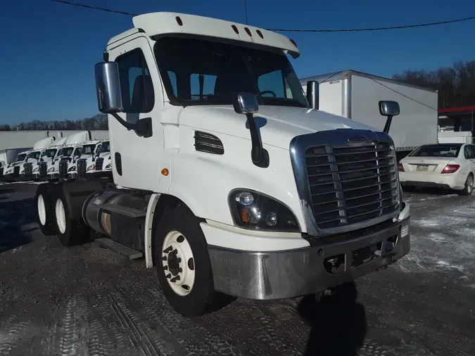 2018 FREIGHTLINER/MERCEDES CASCADIA 113