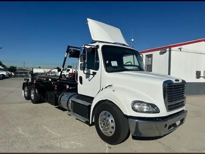 2023 Freightliner Business Class M2 112