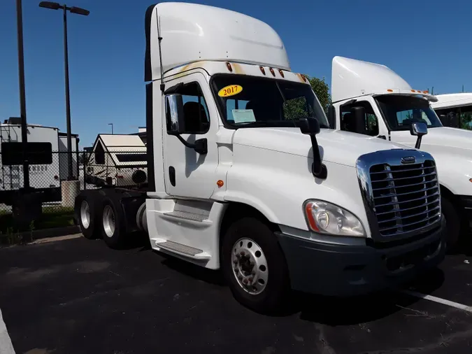 2017 FREIGHTLINER/MERCEDES CASCADIA 125