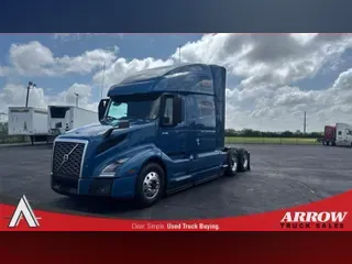 2021 VOLVO VNL760